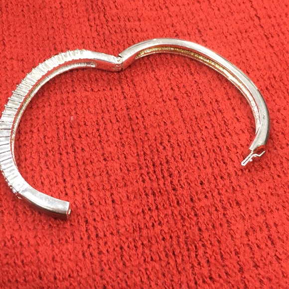 Crystals Bangle Hinged Bracelets Jennifer Moore - Picture 5 of 8